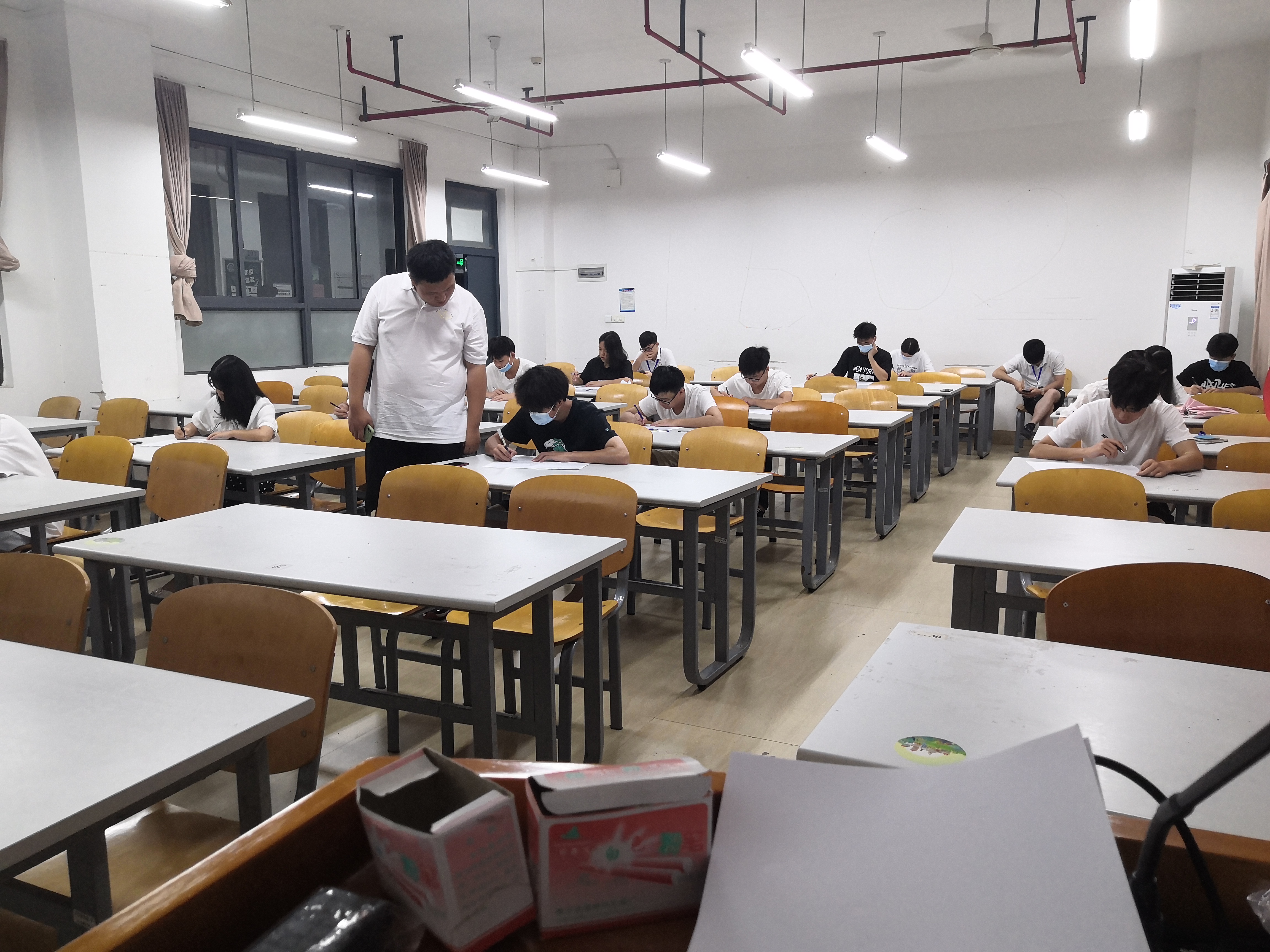 院自管会委员解答干事疑惑